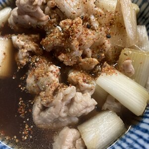 鍋キューブを使用！ほっこりと大根白菜豆腐豚肉のお鍋